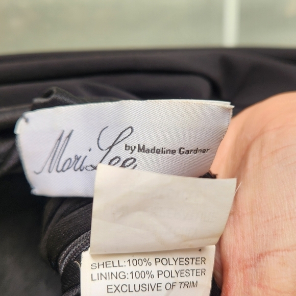 MERI LEE‎  GOURGUES GOWN - Picture 9 of 12